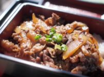 牛丼のお弁当の持って行き方